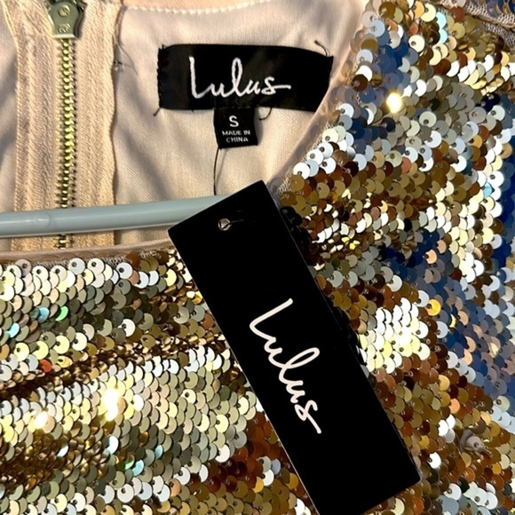 NWT Women’s Lulu’s Gold Sequined Mini Dress Size Small - Picture 9 of 9